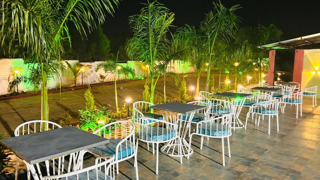 Fun O Farm Luxury Farm Villa อินดอร์ ภายนอก รูปภาพ